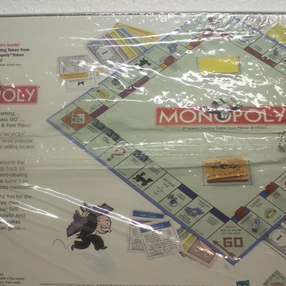 Vintage Monopoly Parker Brothers Board Game 1999 Edition Winning Token